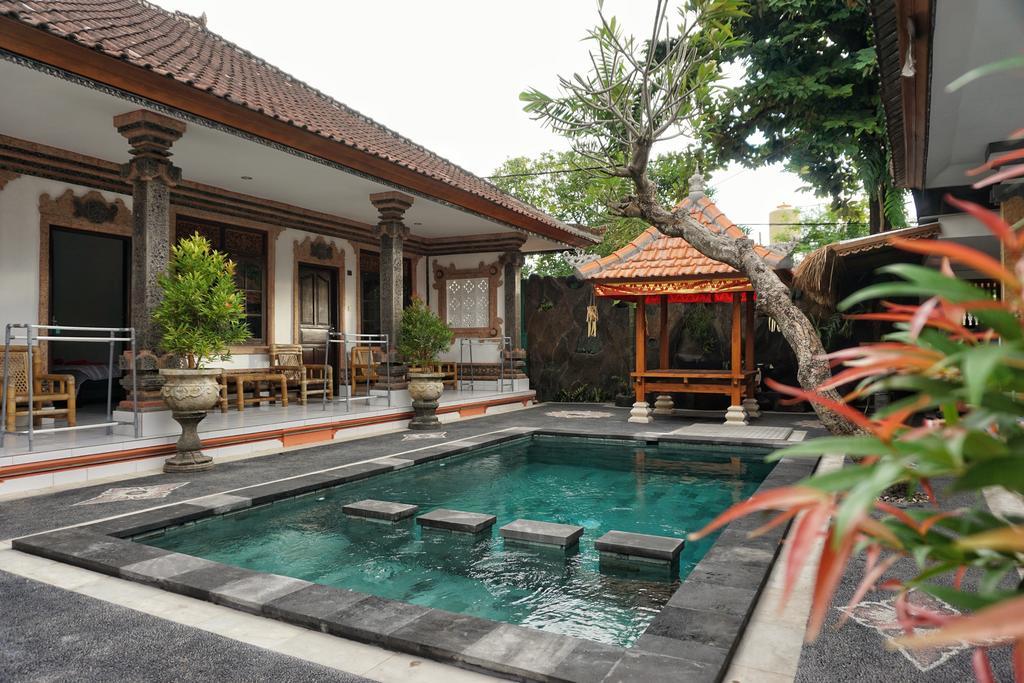 Komala Indah II Beach Inn Bali Bagian luar foto