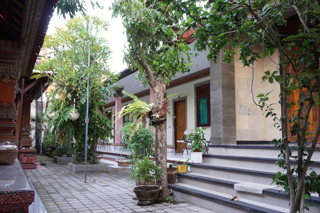 Komala Indah II Beach Inn Bali Bagian luar foto