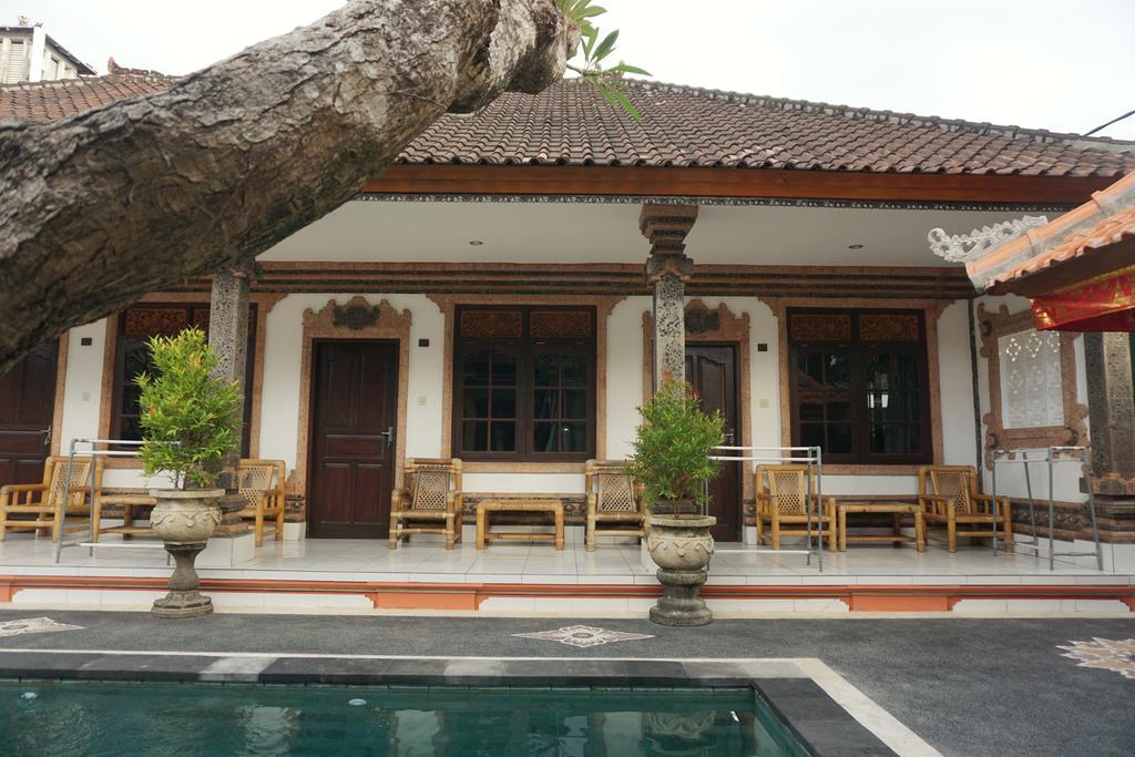 Komala Indah II Beach Inn Bali Bagian luar foto