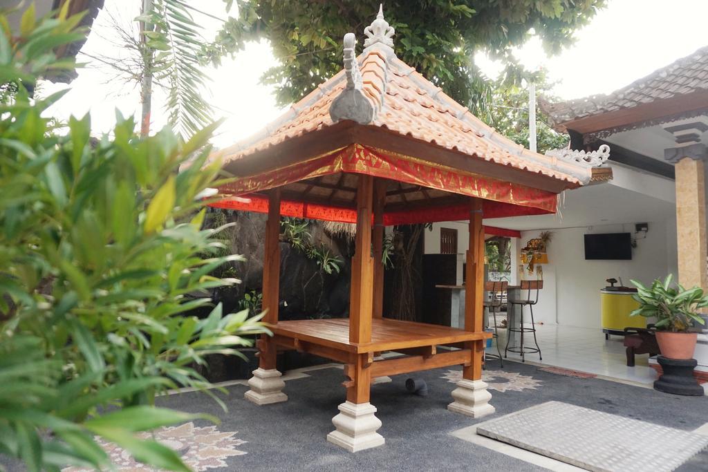 Komala Indah II Beach Inn Bali Bagian luar foto