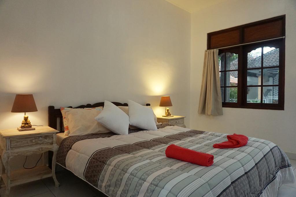 Komala Indah II Beach Inn Bali Bagian luar foto