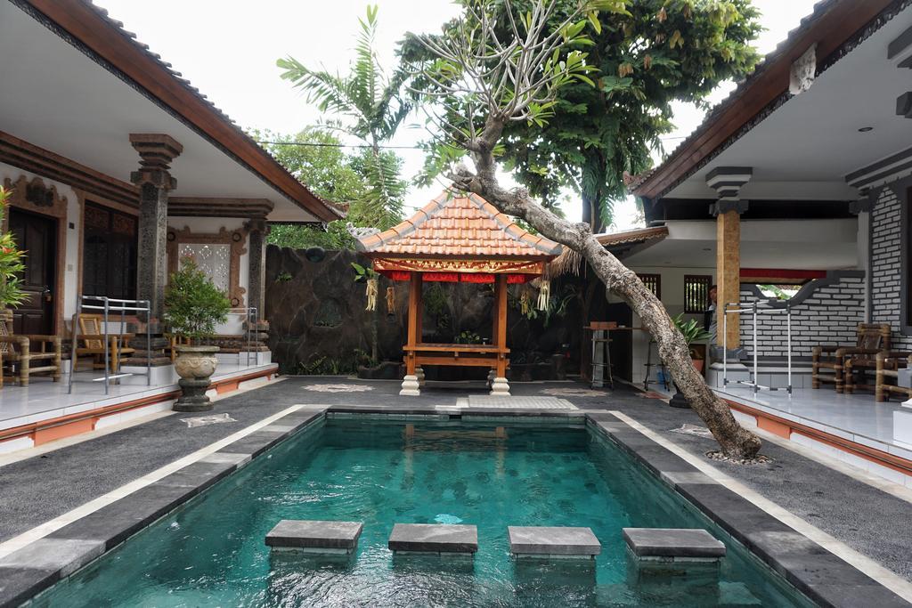 Komala Indah II Beach Inn Bali Bagian luar foto
